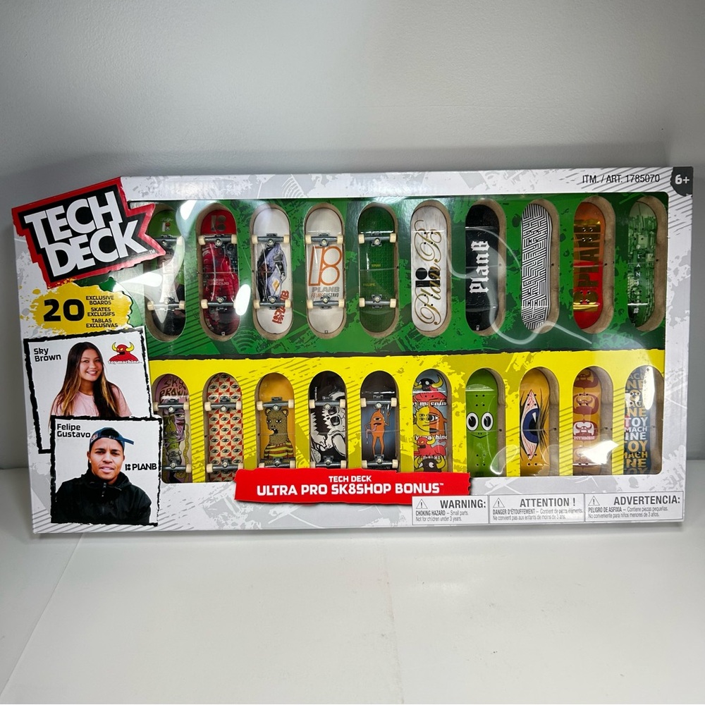 New Tech Deck Ultra Pro SK8 Shop Bonus Exclusive 20 Skateboard Fingerboard Set